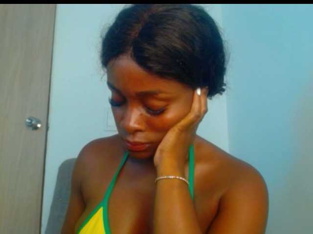 pamelapino live cam on BongaCams