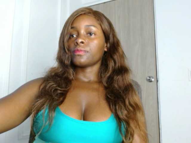 pamelapino live cam on BongaCams