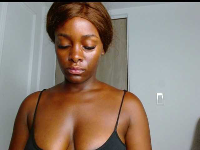 pamelapino live cam on BongaCams