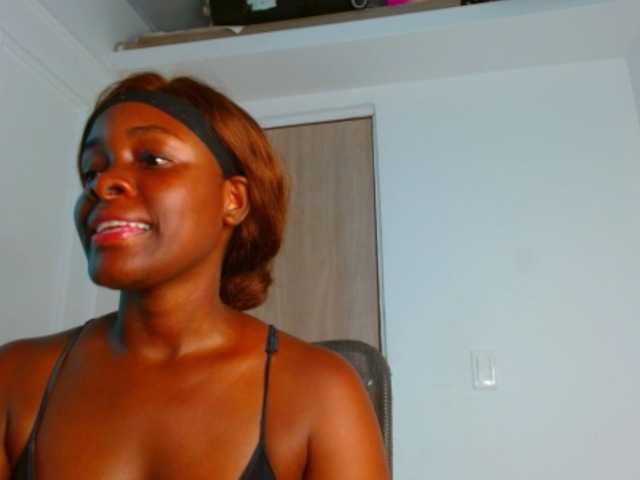 pamelapino live cam on BongaCams
