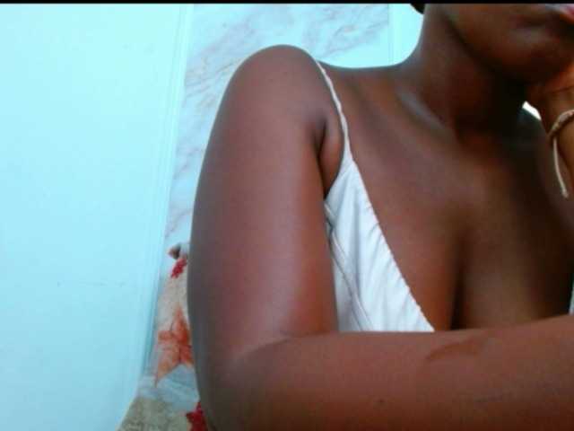 pamelapino live cam on BongaCams