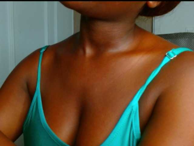 pamelapino live cam on BongaCams