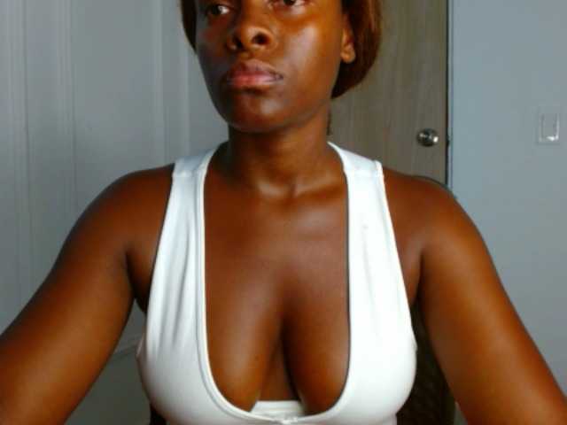 pamelapino live cam on BongaCams