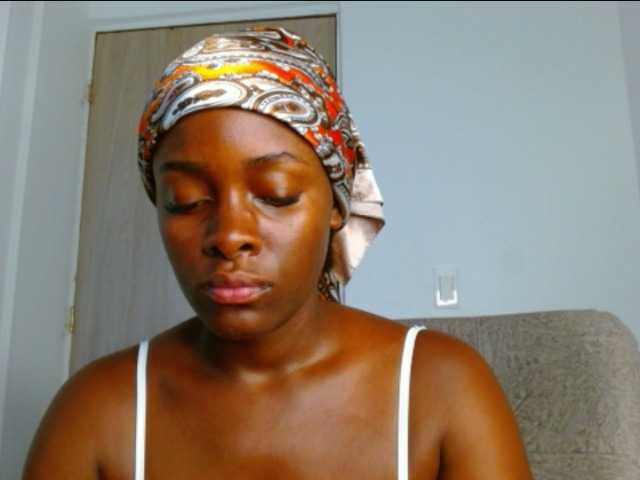 pamelapino live cam on BongaCams