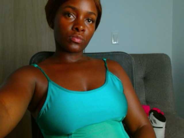 pamelapino live cam on BongaCams