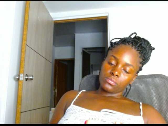 pamelapino live cam on BongaCams