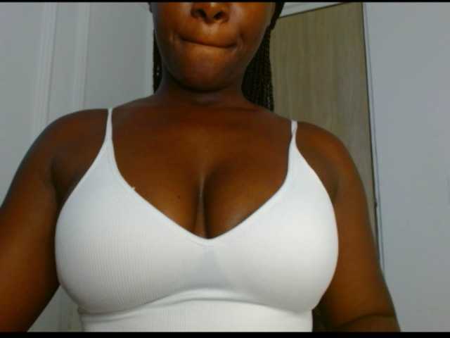 pamelapino live cam on BongaCams