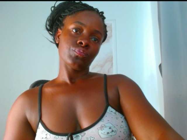 pamelapino live cam on BongaCams