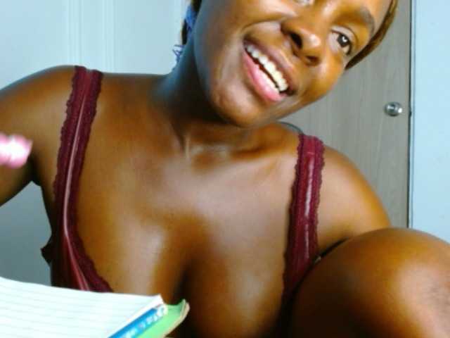 pamelapino live cam on BongaCams