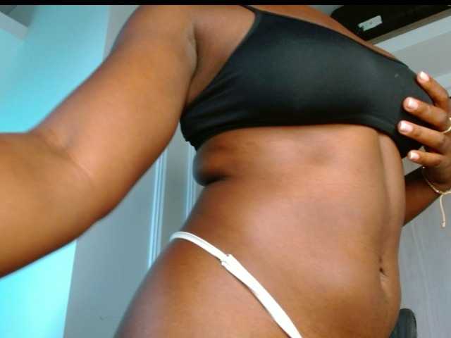 pamelapino live cam on BongaCams