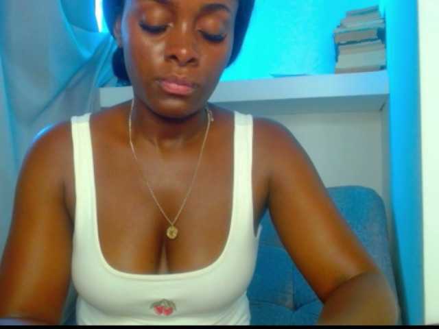 pamelapino live cam on BongaCams