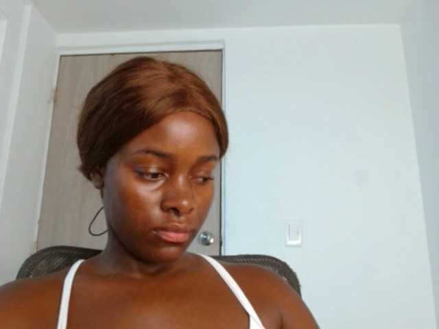 pamelapino live cam on BongaCams