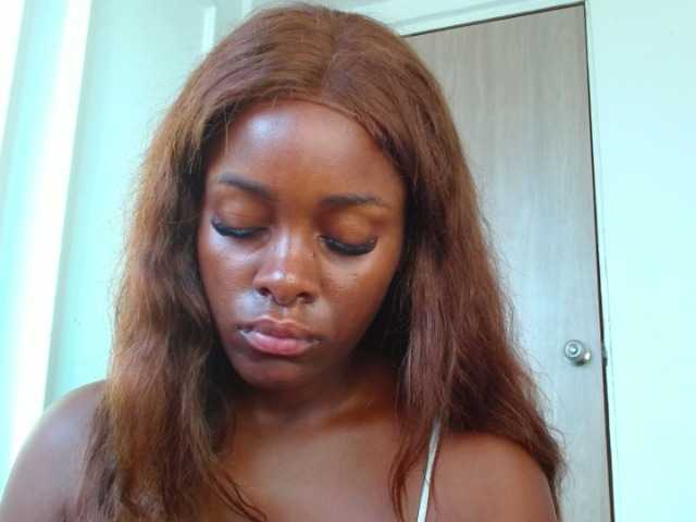 pamelapino live cam on BongaCams