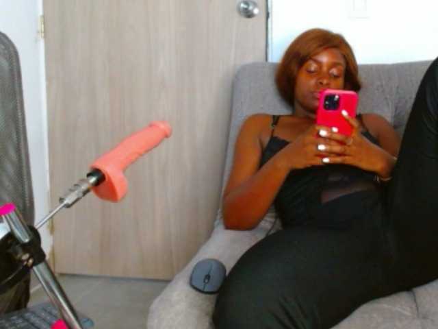 pamelapino live cam on BongaCams