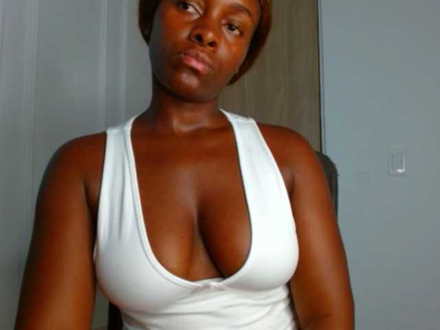 pamelapino live cam on BongaCams