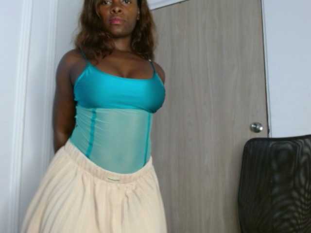 pamelapino live cam on BongaCams