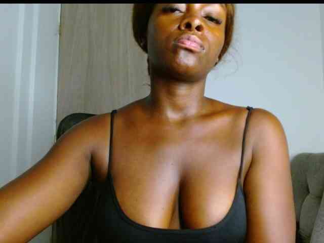 pamelapino webcam