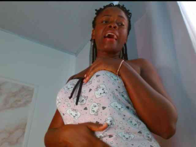 pamelapino webcam