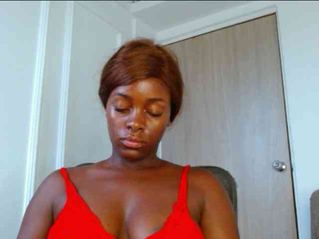 pamelapino Live Webcam on BongaCams