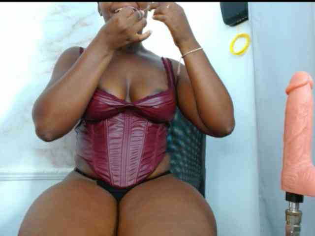 Modelo: pamelapino