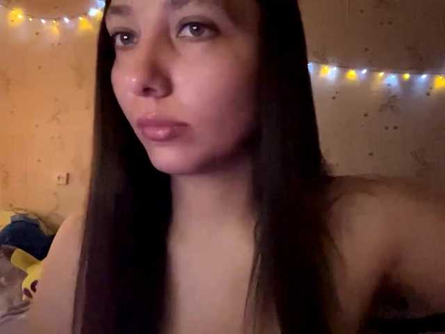 LeannBernmen live cam