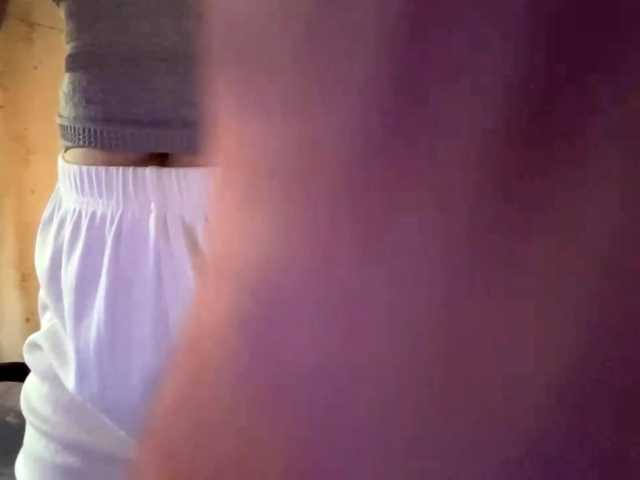 LeannBernmen live cam on BongaCams