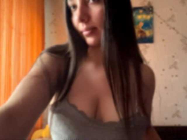 LeannBernmen live cam on BongaCams