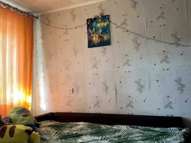 LeannBernmen live cam