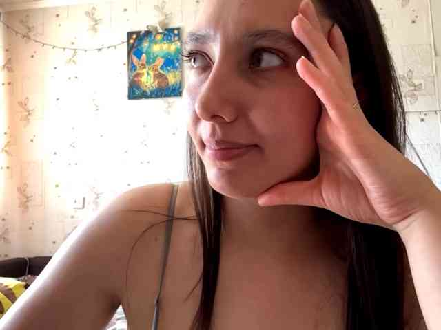 LeannBernmen webcam