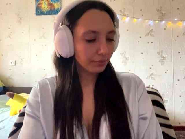 LeannBernmen webcam
