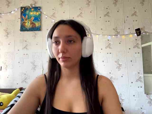 LeannBernmen webcam