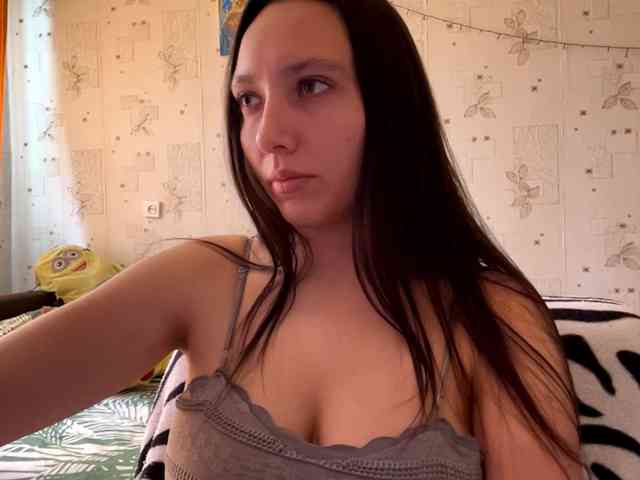 LeannBernmen webcam