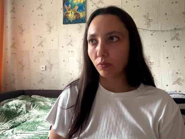 LeannBernmen webcam