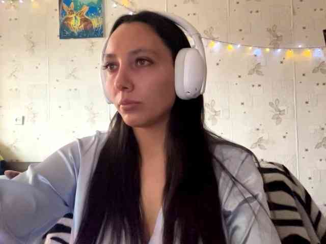 LeannBernmen webcam