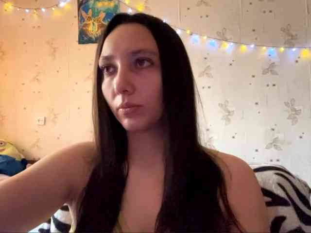 LeannBernmen webcam