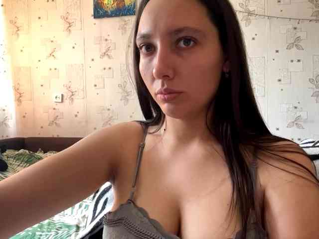 LeannBernmen webcam