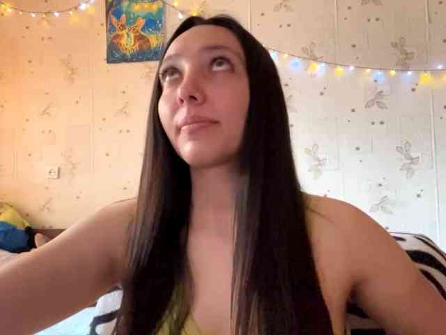 LeannBernmen webcam