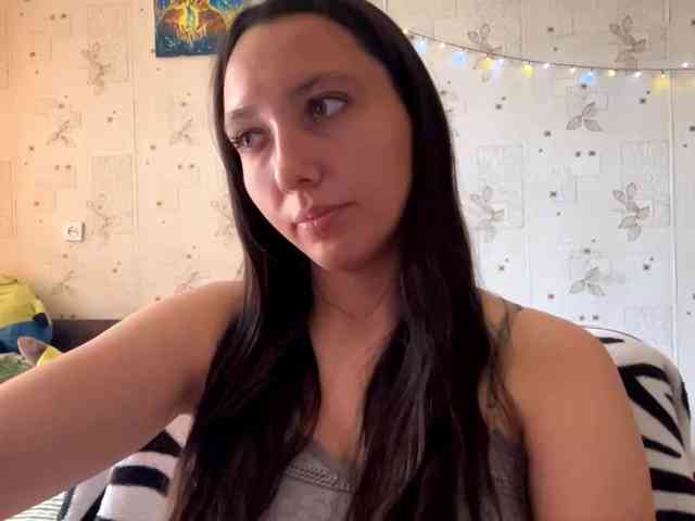 LeannBernmen webcam