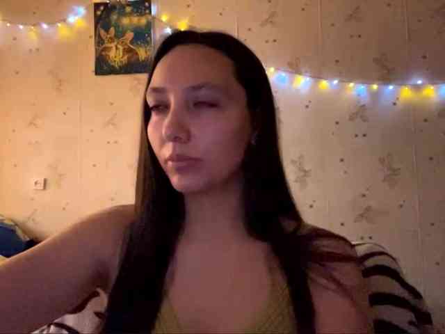 LeannBernmen webcam