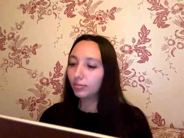 LeannBernmen webcam
