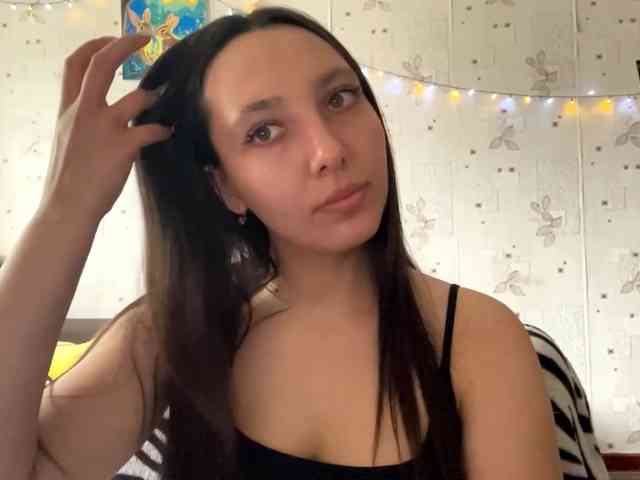 LeannBernmen webcam