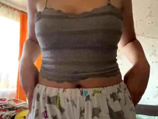 LeannBernmen webcam