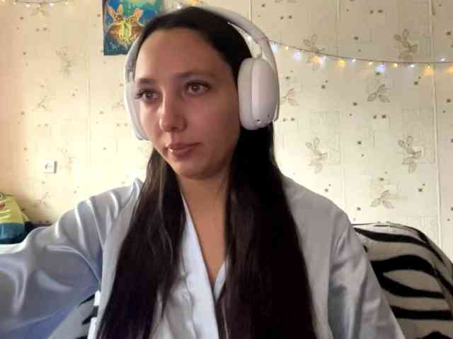 LeannBernmen webcam