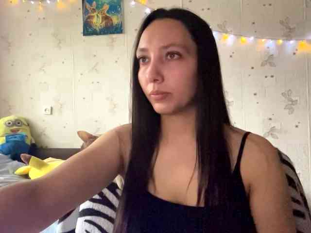 LeannBernmen webcam