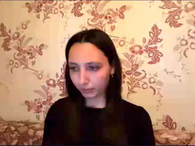 LeannBernmen webcam
