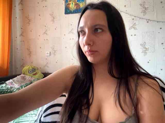 LeannBernmen webcam
