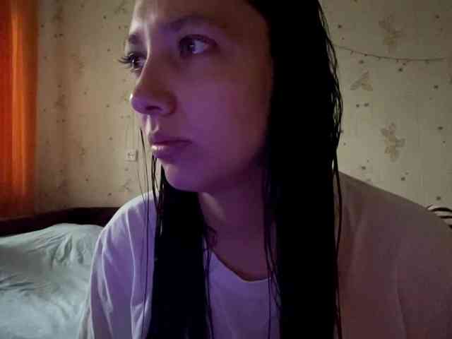 LeannBernmen webcam