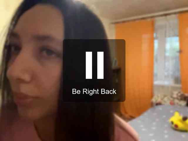 LeannBernmen webcam