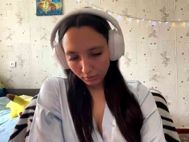LeannBernmen webcam