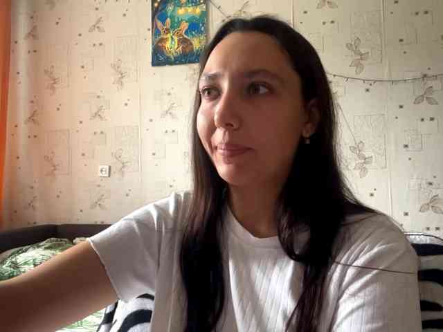 LeannBernmen webcam